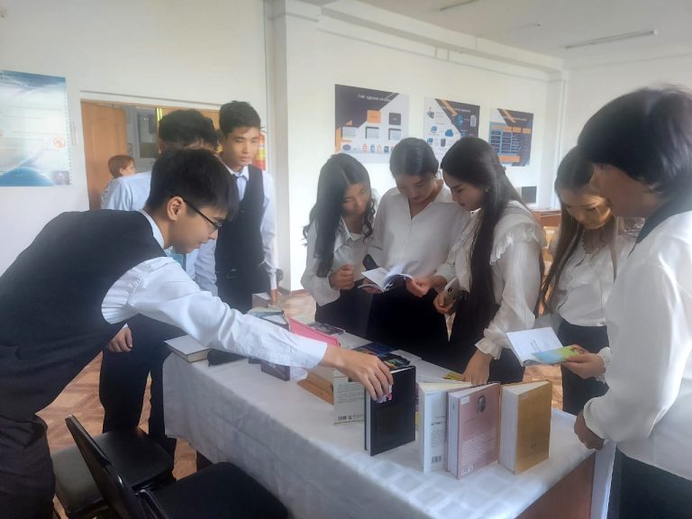 Read more about the article ӘДЕБИЕТПЕН КЕЗДЕСУ: КЛАССИКАДАН СӨЗДІКТЕРГЕ ДЕЙІН