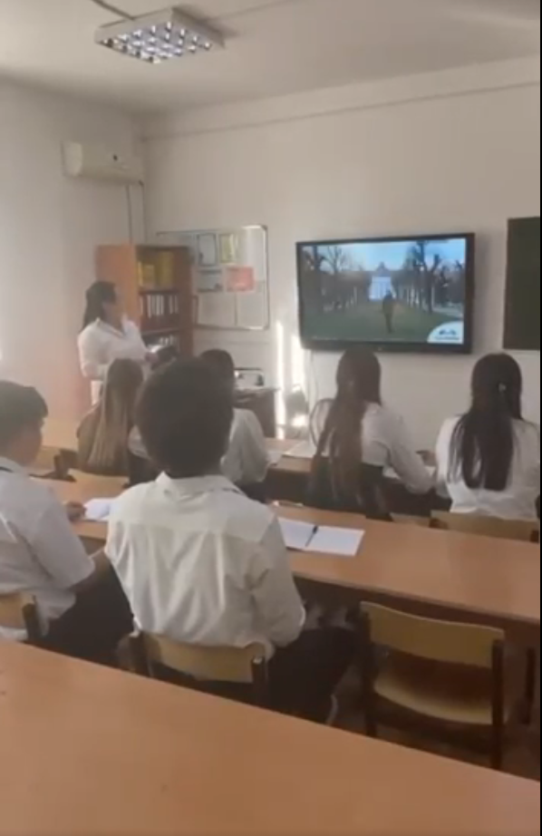Read more about the article 🌍 Ағылшын тілі -әлемге ашар кілт